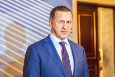 С Международным женским днем жительниц Якутии поздравил Юрий Трутнев / ЯСИА   