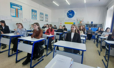 Железнодорожники провели профориентационные встречи в школах Якутии  / ЯСИА   