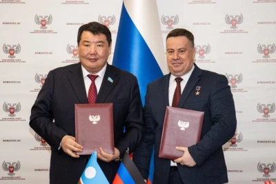 Якутский парламент заключил соглашение с Народным Советом ДНР / ЯСИА   