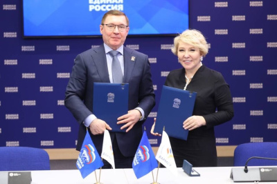 «Единая Россия» и ВАРМСУ подписали соглашение о сотрудничестве / ЯСИА   