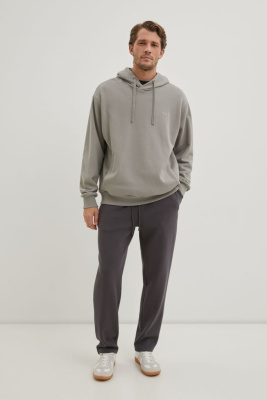 Спортивные брюки зауженного кроя