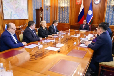 Глава Якутии встретился с представителями Федерального центра мозга и нейротехнологий / ЯСИА   