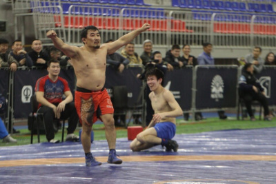 Выявлены новые чемпионы турнира по хапсагаю на призы МинОБЖ / Дьулустаан Сергеев   