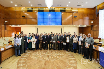 В Якутии отметили День работников бытового обслуживания населения и ЖКХ / Нарыйа Пахомова   