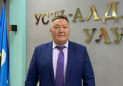 Врач из Усть-Алданского района спас мужчину после остановки сердца на конных скачках / Саина Титова   