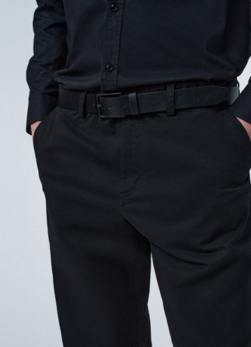 Ремень с чёрной пряжкой, Черный