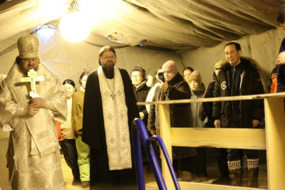 Глава Якутии принял участие в крещенских купаниях на реке Лене в Якутске / ЯСИА Якутск Якутск Республика Саха (Якутия)