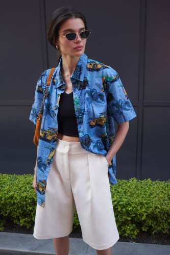 Шорты-бермуды