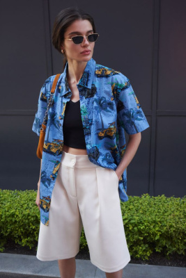 Шорты-бермуды