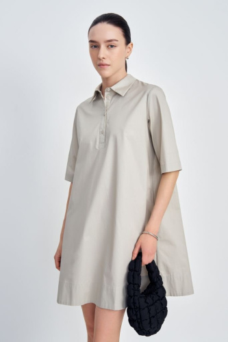 Платье с коротким рукавом