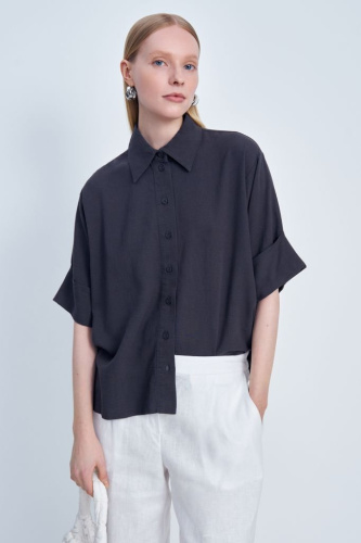 Блузка с укороченным рукавом