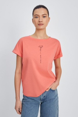 Футболка с круглым вырезом