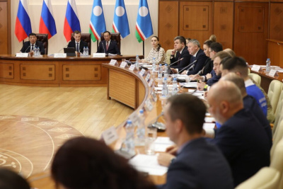 Якутия внесла предложения в законопроект о воспитании молодежи / Дьулустаан Сергеев   