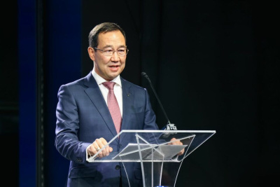 Глава Якутии поручил определить статус сети президентских школ / ЯСИА   