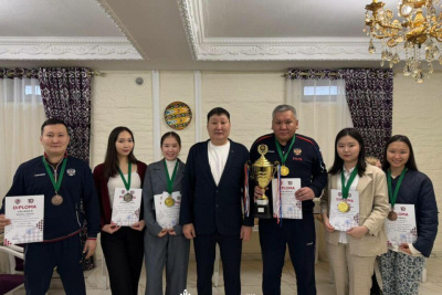 Якутские шашисты завоевали девять медалей международного турнира в Узбекистане / Дьулустаан Сергеев   
