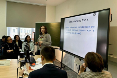 В Якутске обсудили внедрение курса истории республики в школах / Майя Гоголева Якутск Якутск Республика Саха (Якутия)