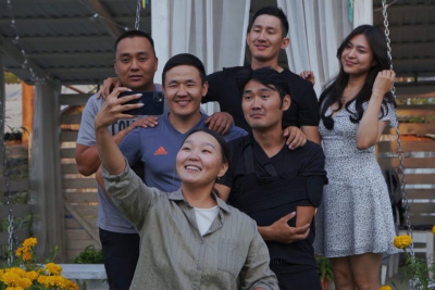 Любовь и дружба в сериале «Аламай таас»: как создавалась картина и в чем главная ее идея / ЯСИА   Республика Саха (Якутия)