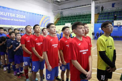 В Якутске открыли региональные соревнования по мини-футболу / ЯСИА Якутск Якутск Республика Саха (Якутия)