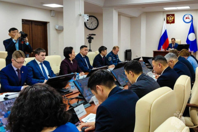 Подготовку к безопасному прохождению паводка обсудили в Якутске / ЯСИА Якутск Якутск Республика Саха (Якутия)