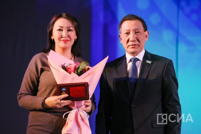 Государственные награды вручили работникам культуры Якутии / Саина Титова   