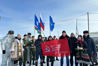 Арктическая эстафета Победы прибыла в Анабарский район Якутии / ЯСИА   
