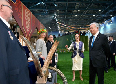 Якутские мастера-косторезы представили свои работы в Казахстане / ЯСИА   