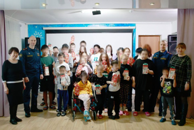 Сотрудники УФСИН Якутии посетили Хангаласский центр содействия семейному воспитанию / ЯСИА   