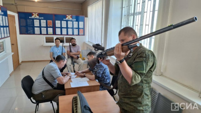 Участникам СВО из Якутии доставят дробовые ружья, технику и посылки от родных / Нарыйа Пахомова   