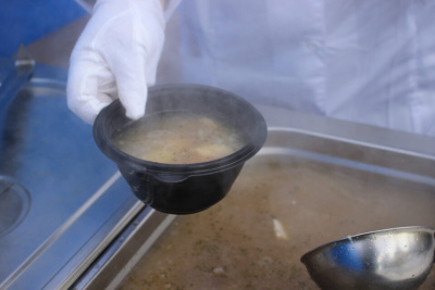 250 литров ухи приготовили на фестивале «Притяжение Мирного» в Якутии / Николай Борисов Мирный Мирнинский Республика Саха (Якутия)