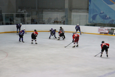 Восемь команд выступят на чемпионате Якутии по хоккею / Дьулустаан Сергеев Якутск Якутск Республика Саха (Якутия)