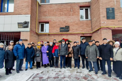 В Якутске почтили память видного государственного деятеля Василия Филиппова / ЯСИА Якутск Якутск Республика Саха (Якутия)