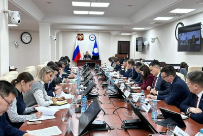 За низкие показатели исполнения поручений главы Якутии будут применяться дисциплинарные взыскания / ЯСИА   