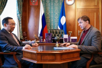 Глава Якутии провел рабочую встречу с директором Русского драмтеатра / ЯСИА   