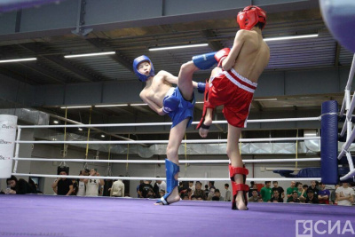 С участием более 140 спортсменов стартовало первенство Якутии по кикбоксингу / Дьулустаан Сергеев   