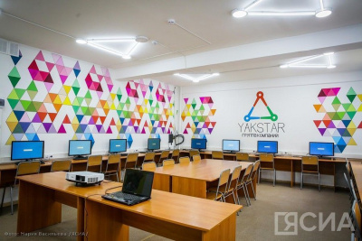 Вузы Якутии должны будут иметь подшефные классы для поддержки профильного образования / Дьулустаан Сергеев   