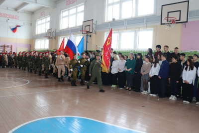 Знамя Победы встретили в Нижеколымском районе Якутии / ЯСИА   