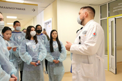 Школьники Якутии проходят профориентационный конкурс Минздрава / Саина Титова   