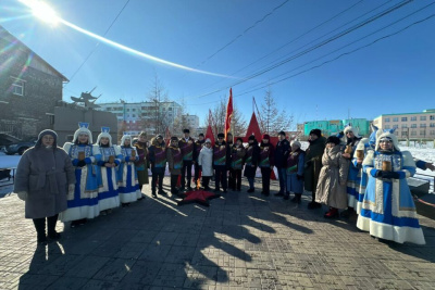 Эстафету «Знамя Победы» принял Усть-Янский район Якутии / ЯСИА   