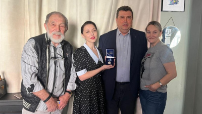 Глава СЖР Владимир Соловьёв вручил награды калининградским журналистам /    