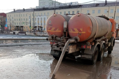 В Якутске за сутки откачали рекордный объем талых вод / ЯСИА Якутск Якутск Республика Саха (Якутия)