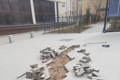 В Якутске начали устранять дефекты на проспекте Ленина / ЯСИА   