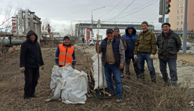 Первый общегородской субботник состоялся в Якутске / ЯСИА Якутск Якутск Республика Саха (Якутия)