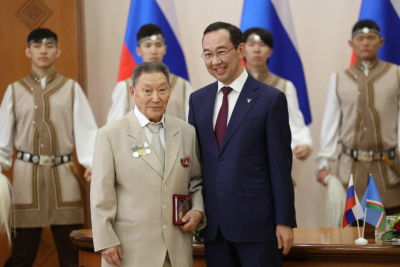 Знак «Почетный отец» вручили трем жителям Якутии / Саина Титова   