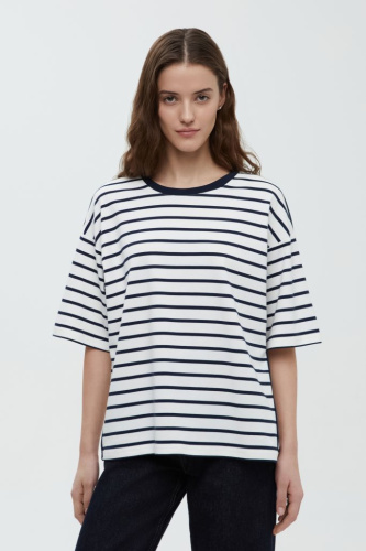Футболка в полоску свободного силуэта