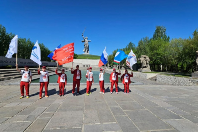 Команда «Факел Победы» из Якутии посетила мемориальные объекты Волгограда / Майя Гоголева Волгоград Город Волгоград Волгоградская область
