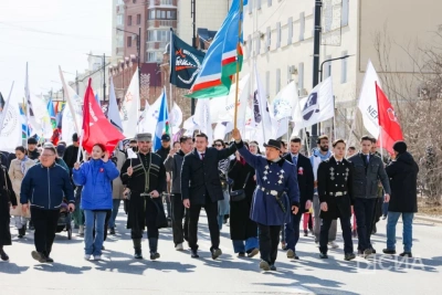 В Якутске состоялся парад молодёжи в честь Дня республики / Алина Мурукова   