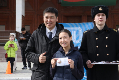 Более сотни якутян получили знаки отличия комплекса «ГТО» /    