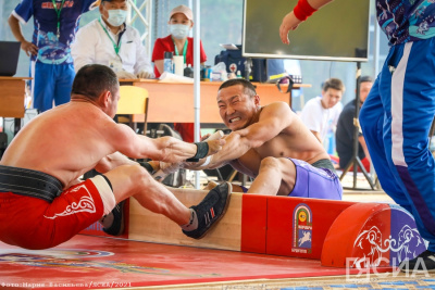 В Таттинском районе завершается строительство стадиона и спортивного центра / Мария Горохова   
