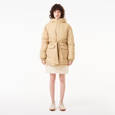 Женский короткий пуховик Lacoste с поясом и высоким воротом