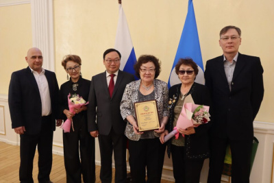 Семейный стаж в 861 год: в Якутии чествовали лучшие трудовые династии / Нарыйа Пахомова   Республика Саха (Якутия)